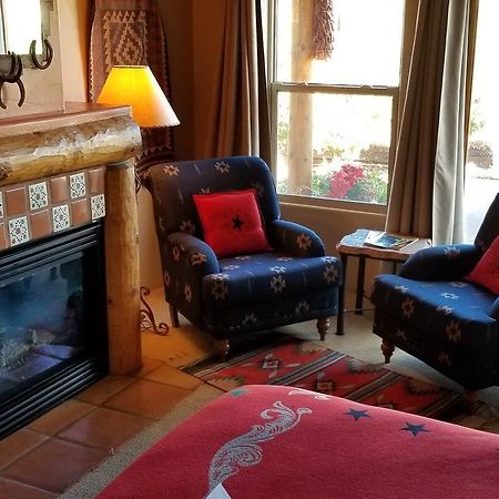 Adobe Hacienda Bed & Breakfast Седона Экстерьер фото
