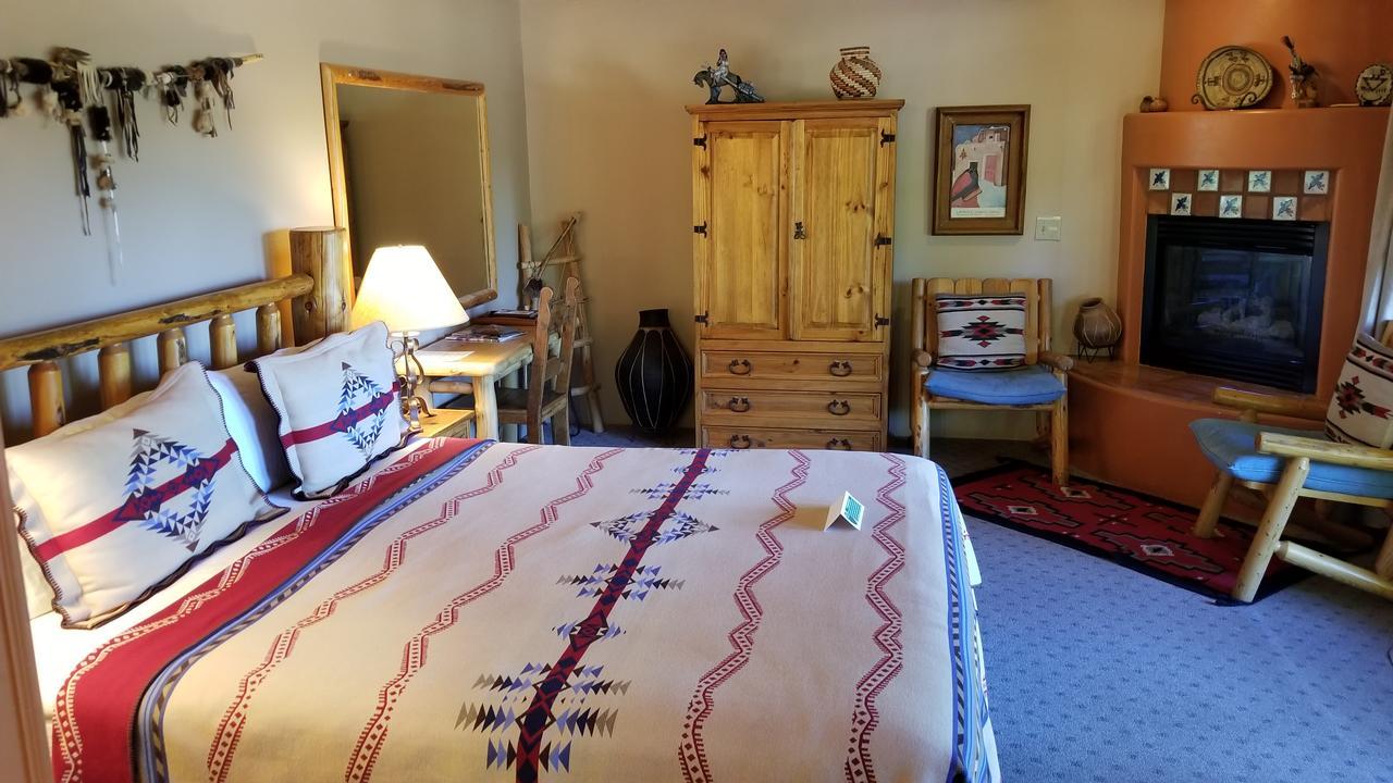 Adobe Hacienda Bed & Breakfast Седона Экстерьер фото