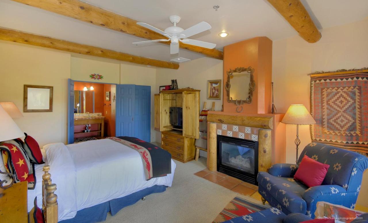 Adobe Hacienda Bed & Breakfast Седона Экстерьер фото