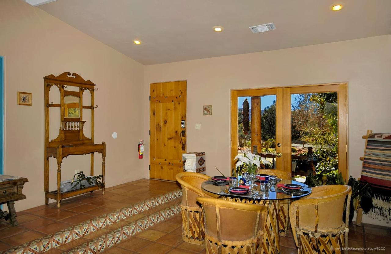 Adobe Hacienda Bed & Breakfast Седона Экстерьер фото