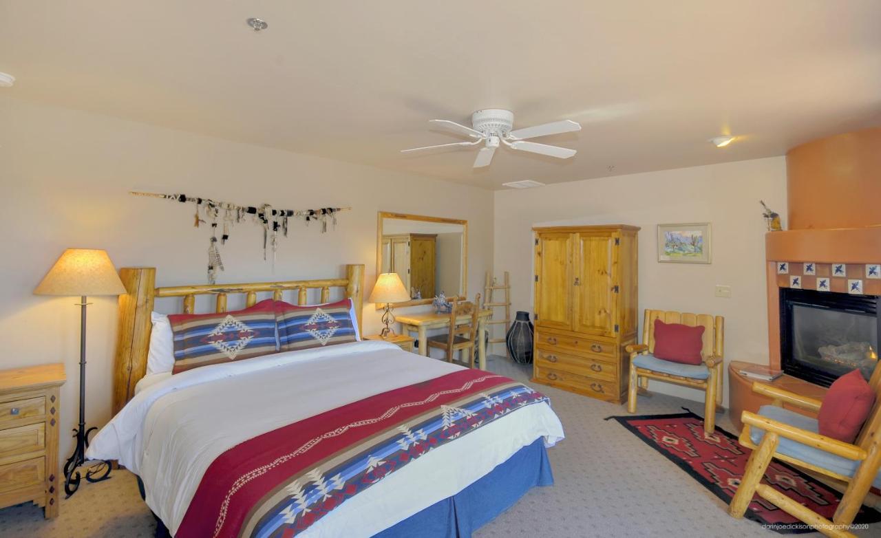 Adobe Hacienda Bed & Breakfast Седона Экстерьер фото